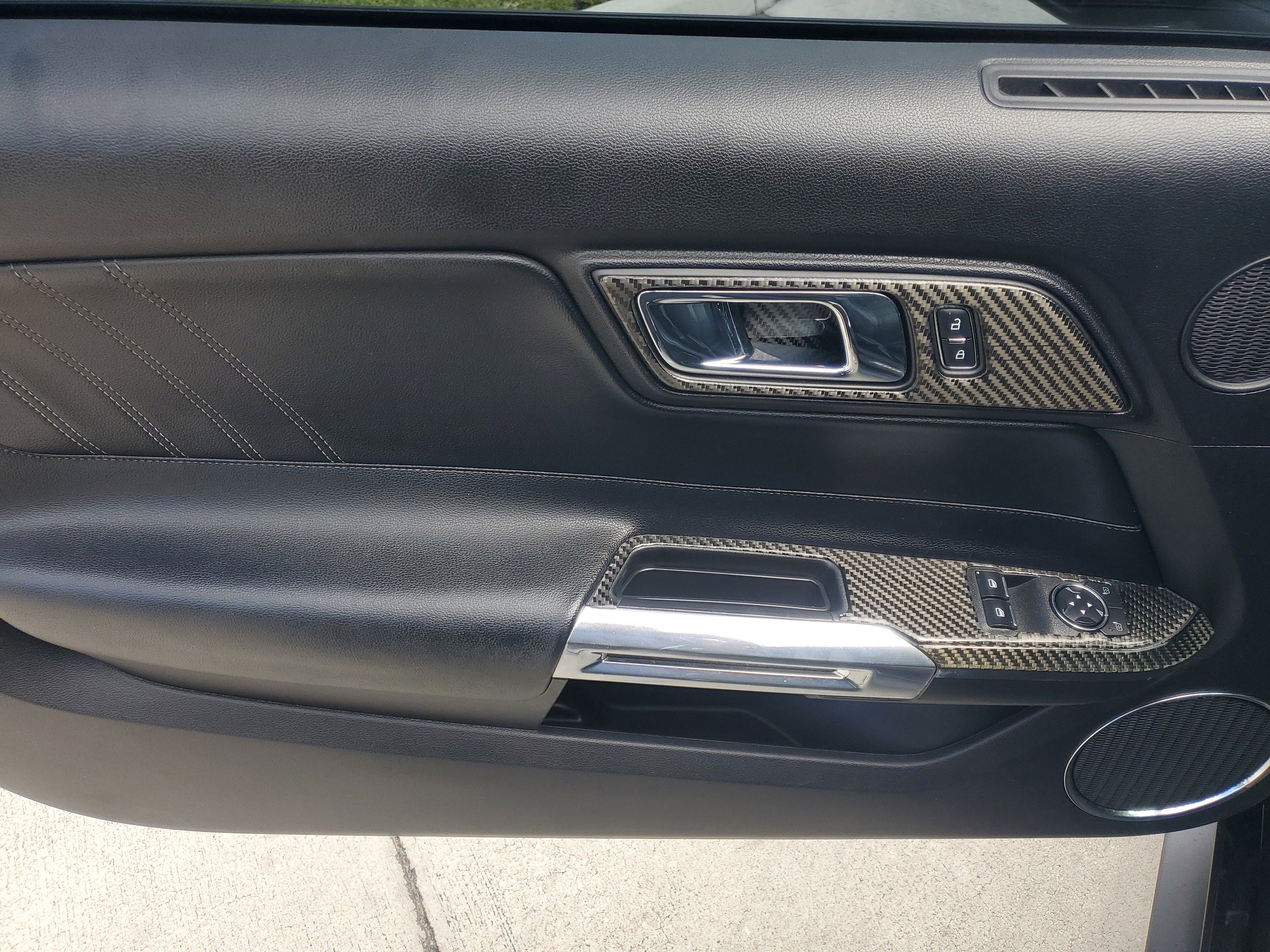 Used 2016 Ford Mustang Premium RWD image 14