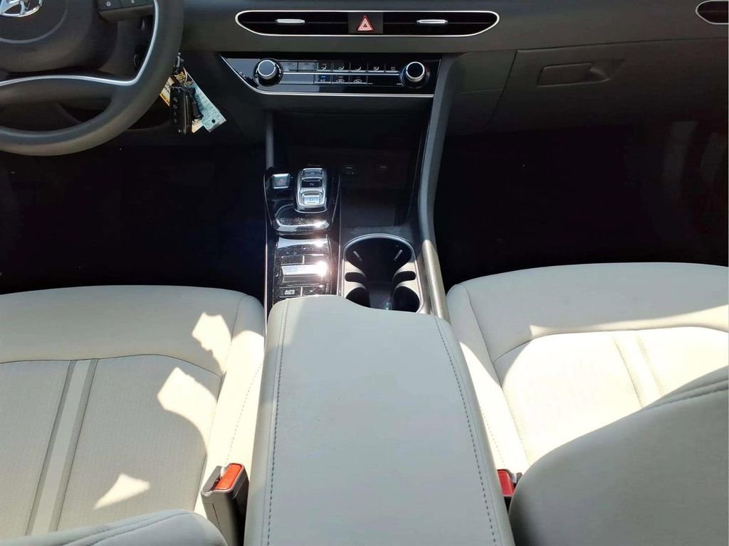 Used 2023 Hyundai Sonata SE image 18