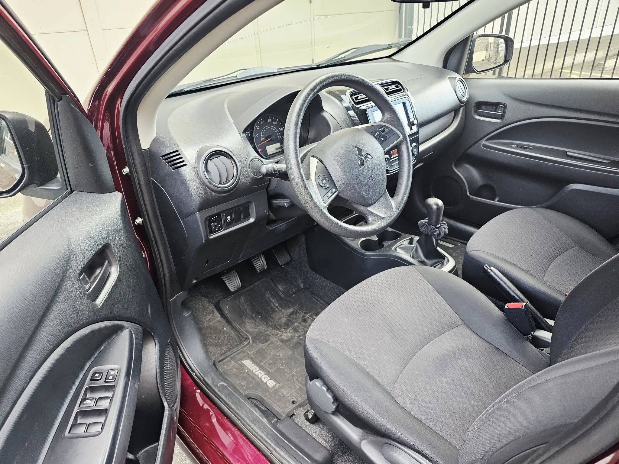 Used 2020 Mitsubishi Mirage ES image 9