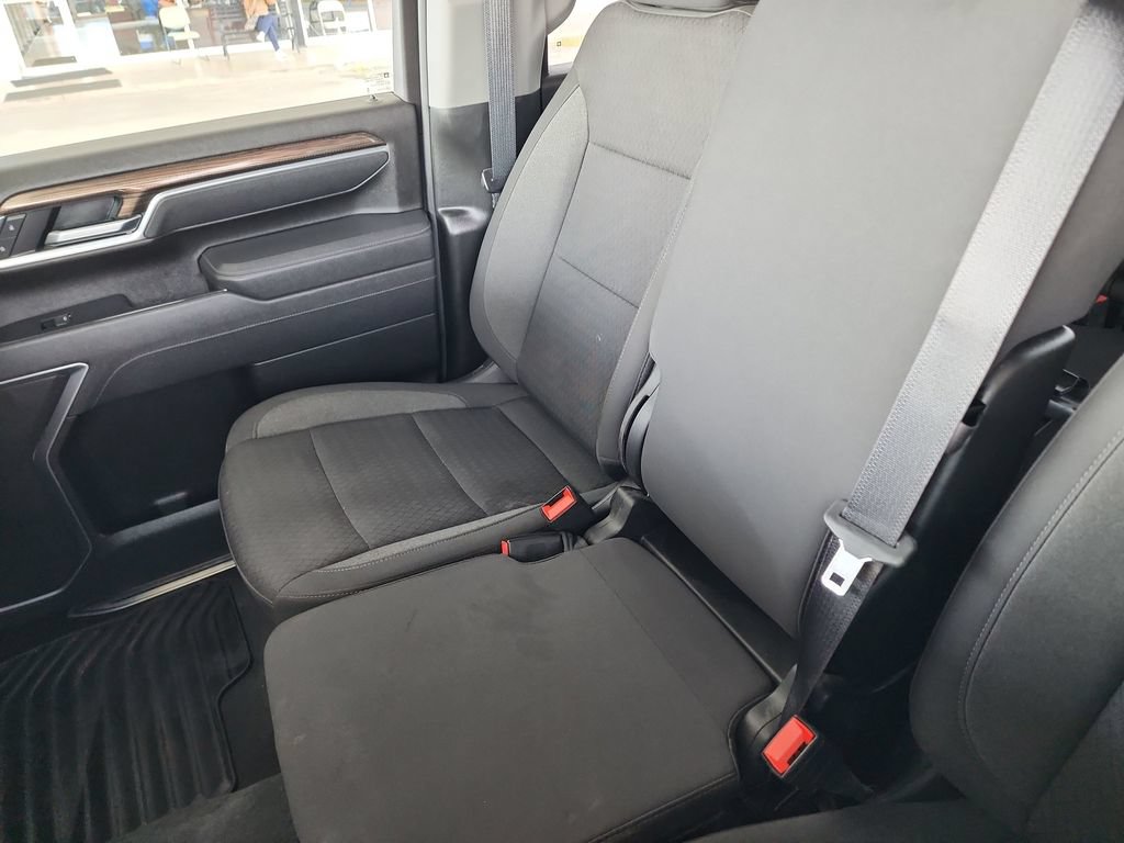 Used 2025 Chevrolet Silverado 2500 LT w/ Convenience Package AWD/4WD image 29