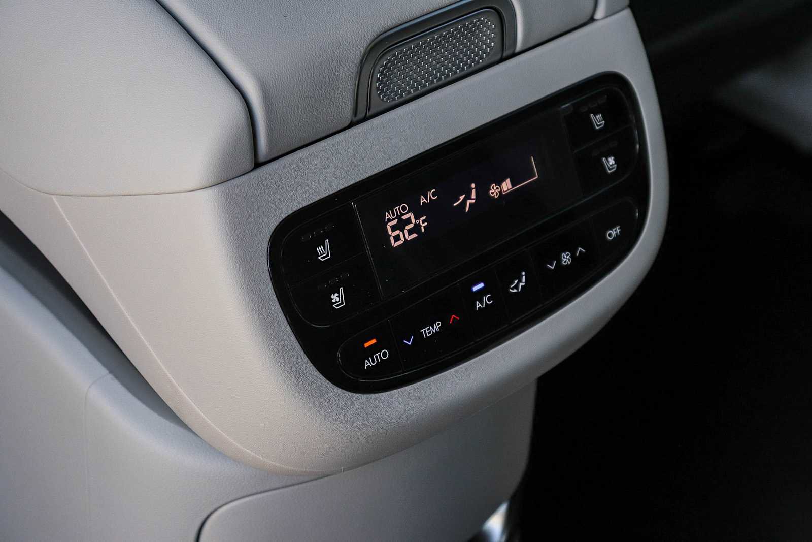 New 2026 Hyundai Ioniq 9 Calligraphy image 21