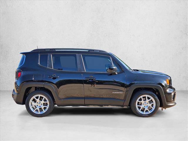 Used 2020 Jeep Renegade Latitude FWD image 4
