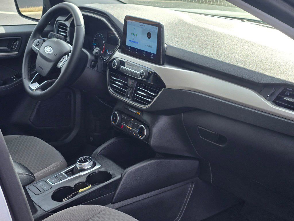 Certified 2022 Ford Escape SE w/ Convenience Package image 7