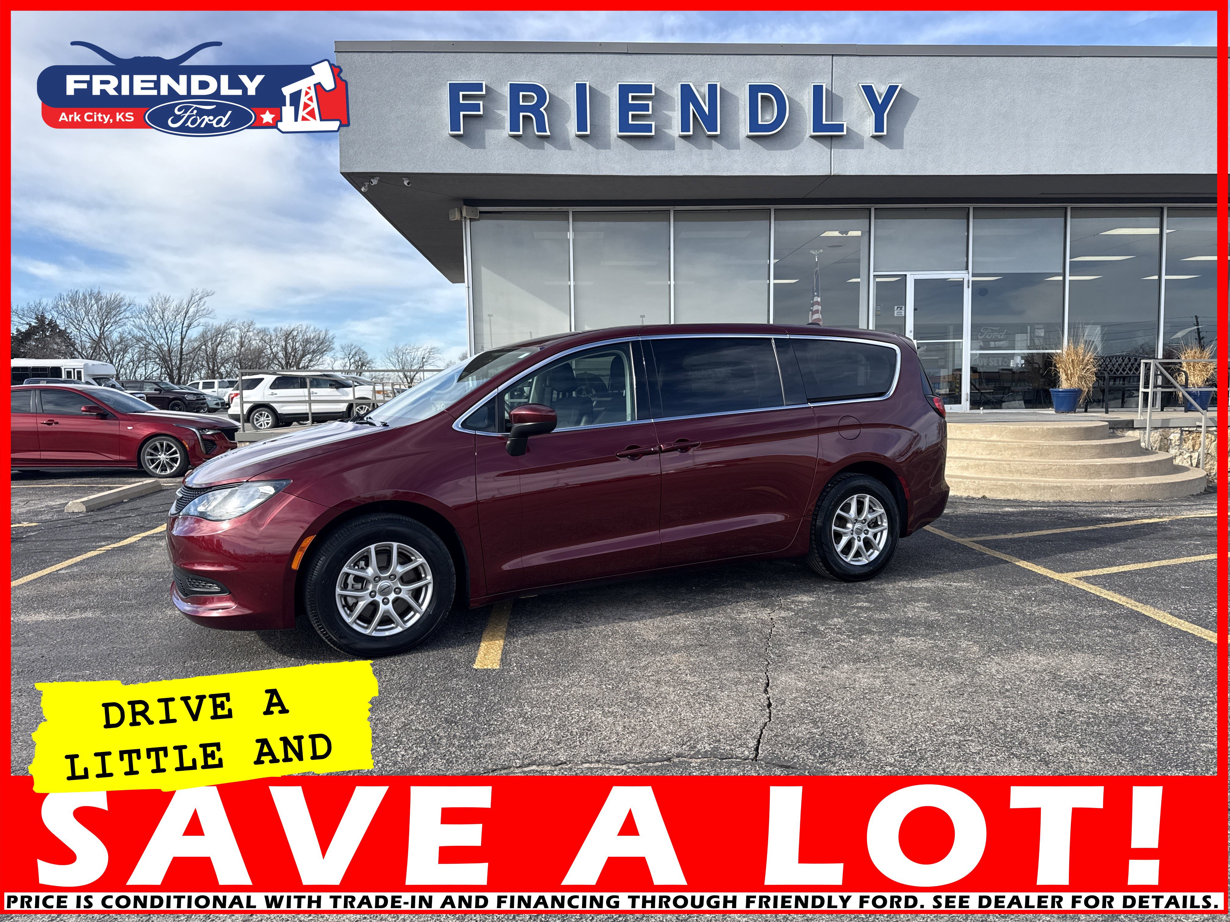 Used 2023 Chrysler Voyager LX image 2