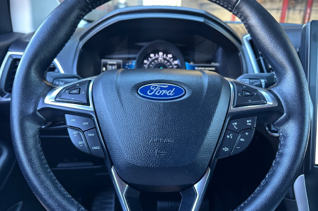 Used 2024 Ford Edge SEL AWD/4WD image 23