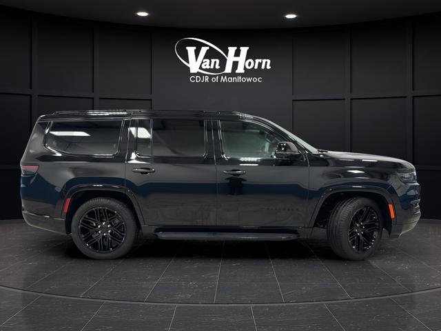 Used 2024 Jeep Wagoneer Series II w/ Convenience Group I AWD/4WD image 2