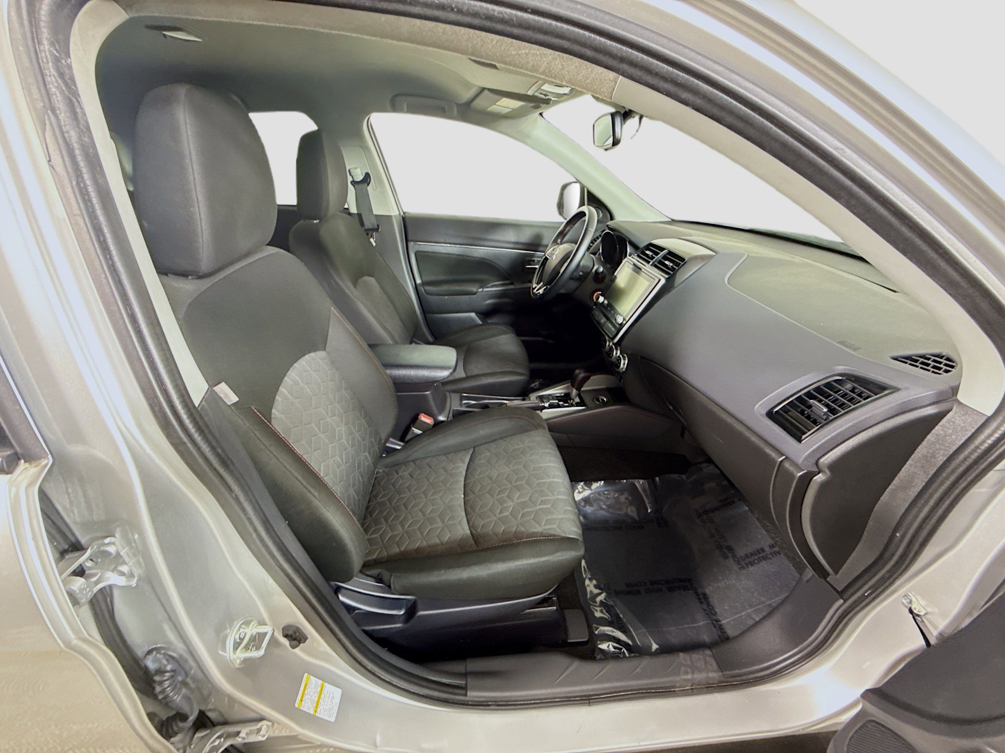 Used 2022 Mitsubishi Outlander Sport LE image 28