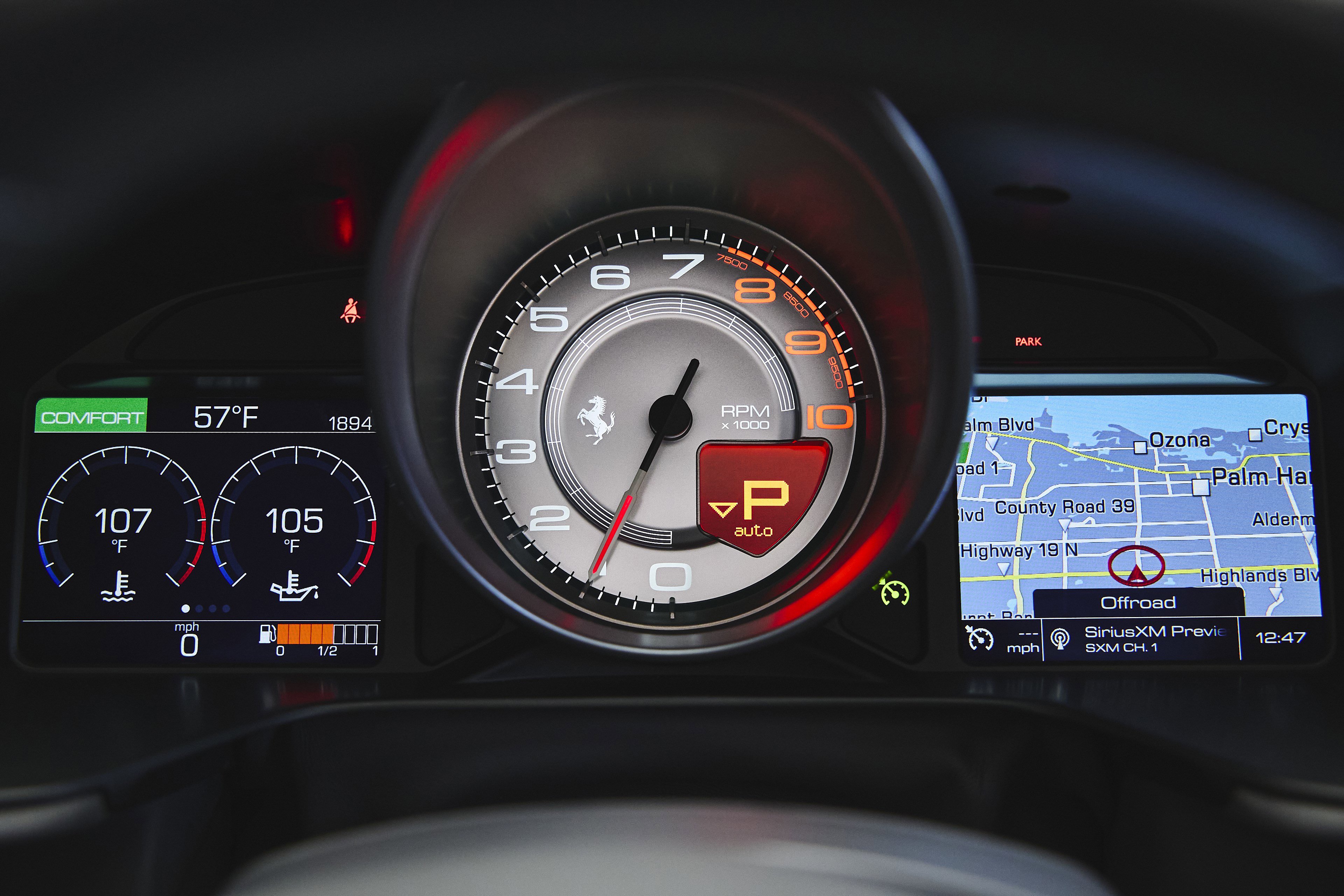 Used 2019 Ferrari Portofino RWD image 18