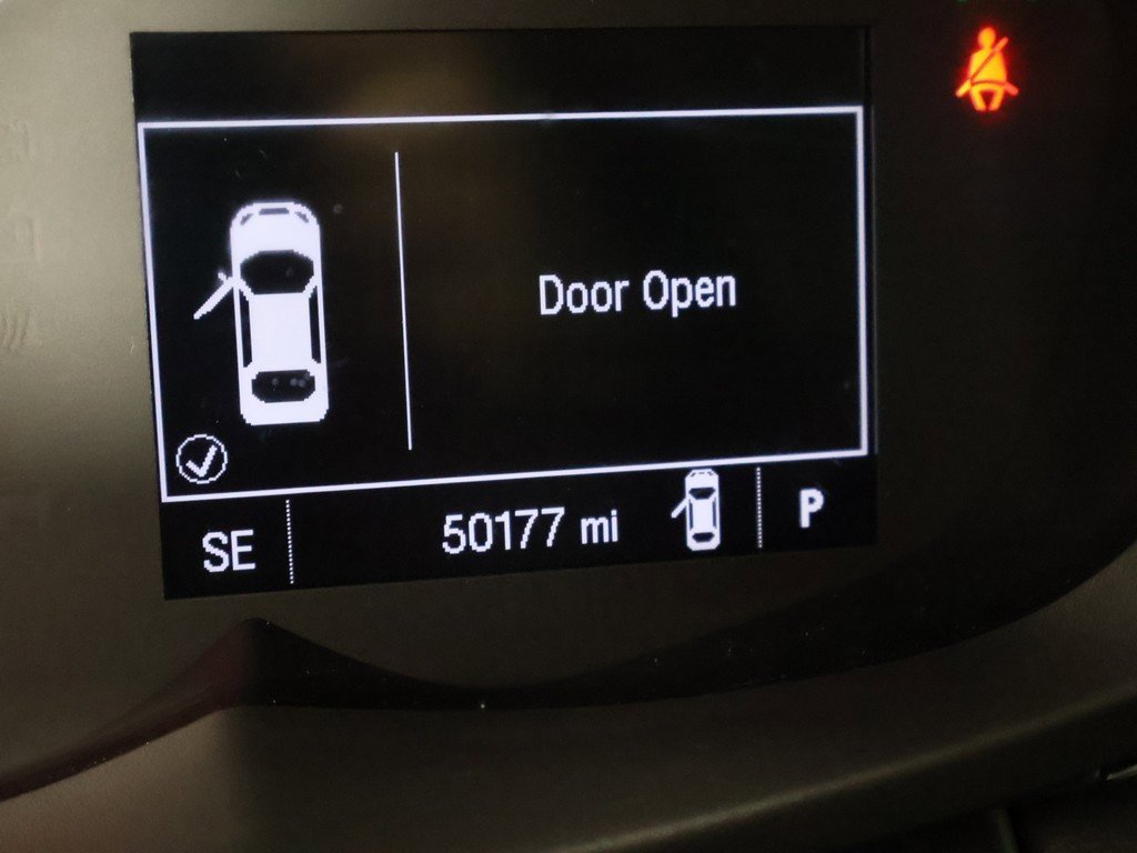 Used 2021 Chevrolet Trax LS image 36