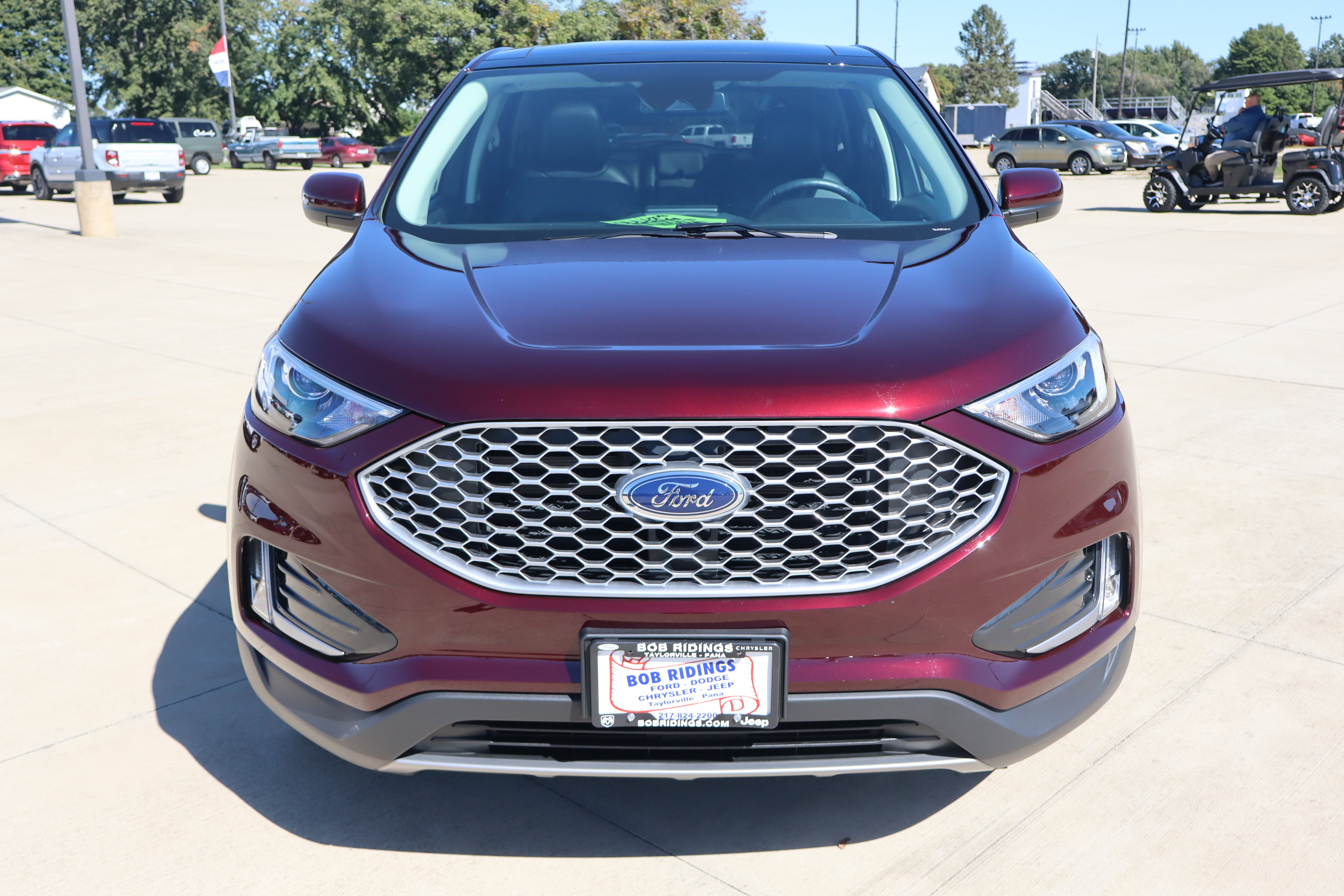 Used 2024 Ford Edge SEL w/ Convenience Package AWD/4WD image 3
