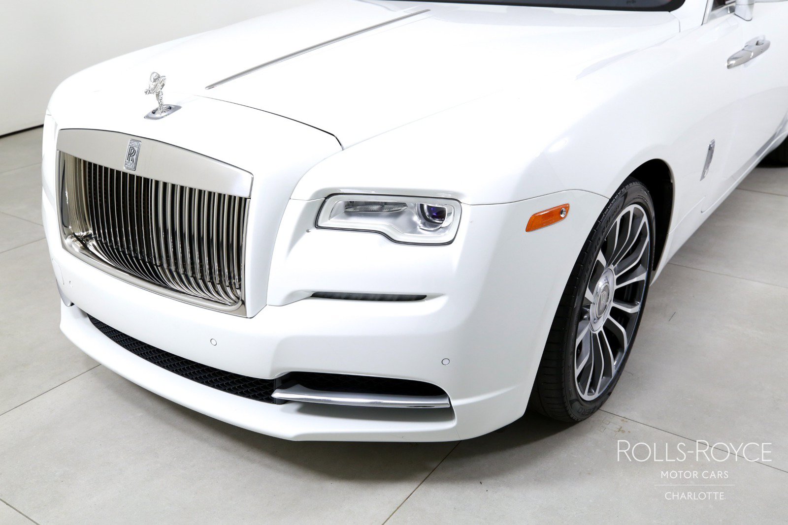 Certified 2020 Rolls-Royce Dawn RWD image 32