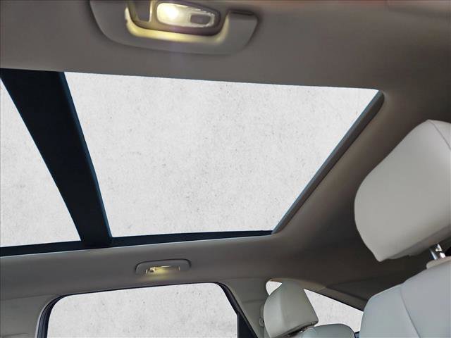 Used 2022 Kia Sorento EX w/ Panoramic Sunroof Package image 20