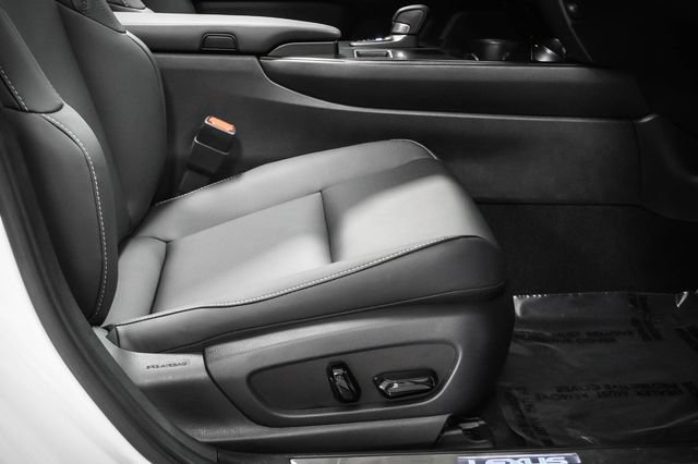Certified 2025 Lexus UX 300h FWD w/ Accessory Package (Z2) image 24