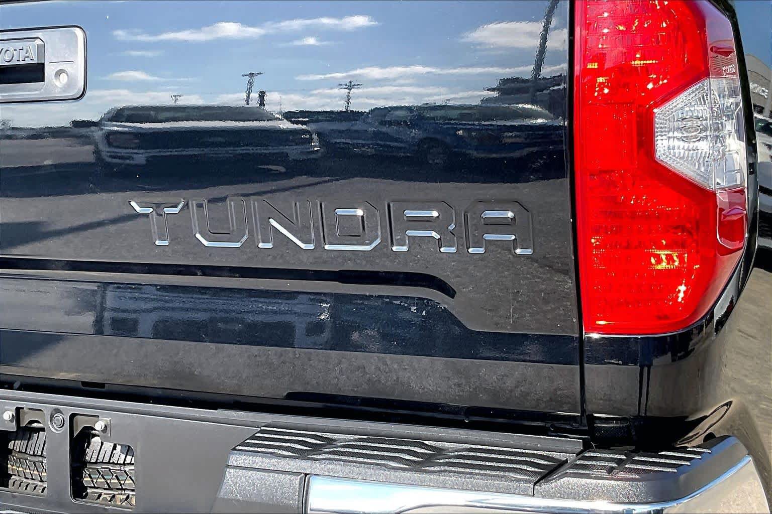 Used 2016 Toyota Tundra SR5 w/ SR5 Upgrade Package RWD image 27