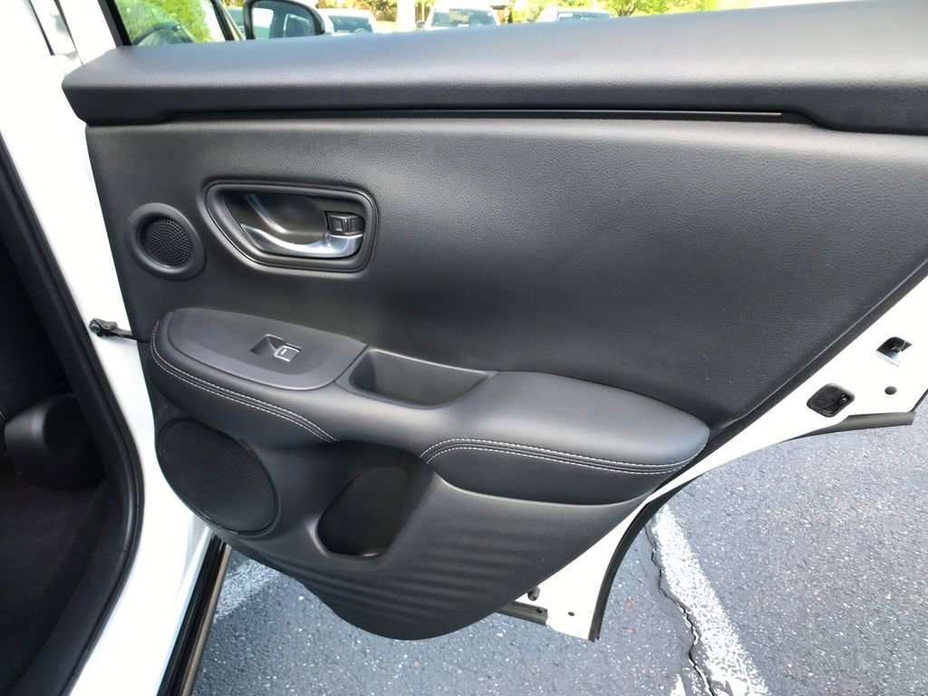 Certified 2025 Honda HR-V EX-L image 31