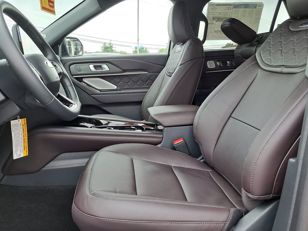 New 2026 Ford Explorer Platinum w/ LUX Leather Package AWD/4WD image 14