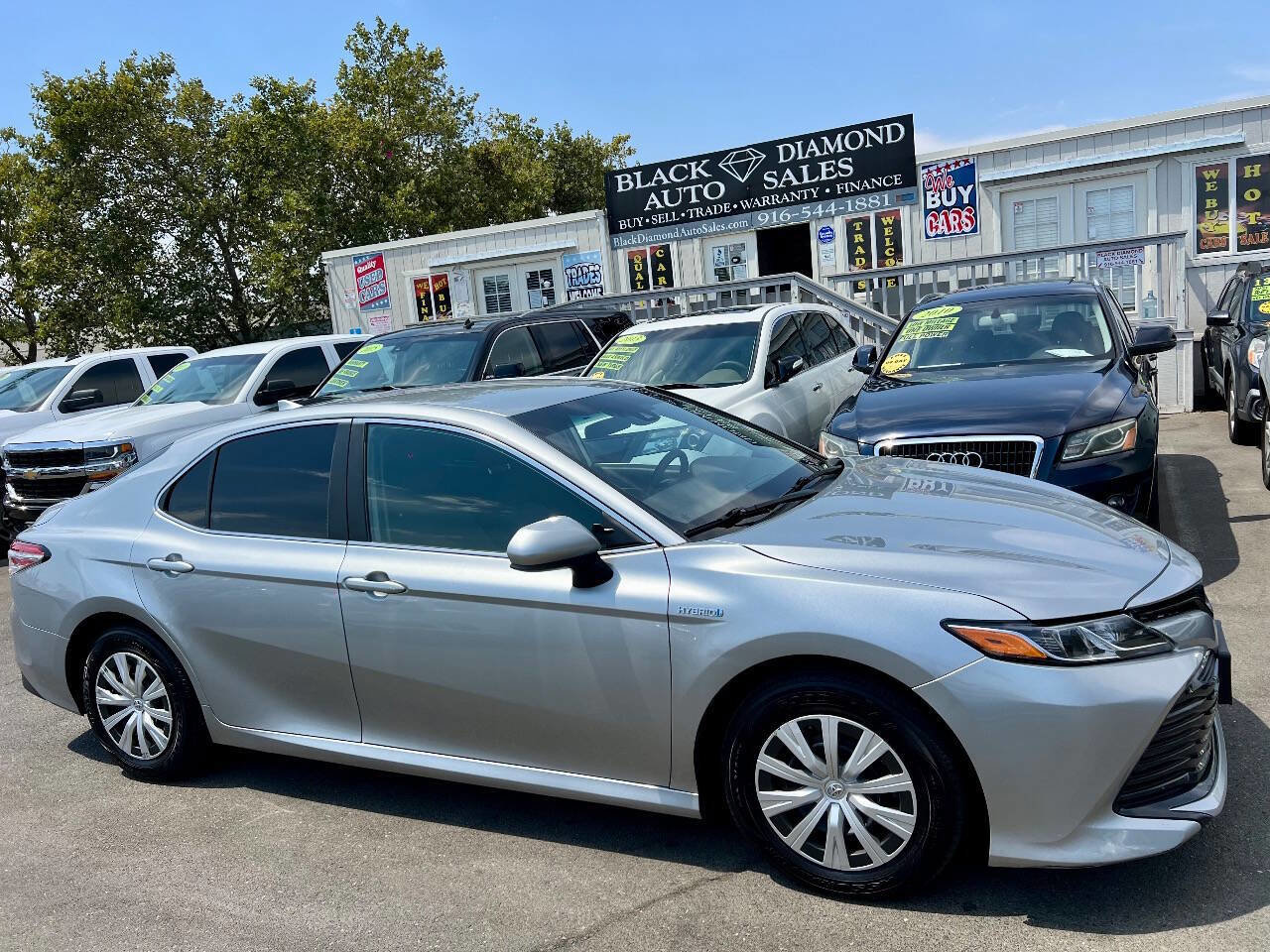 Used 2020 Toyota Camry LE image 8