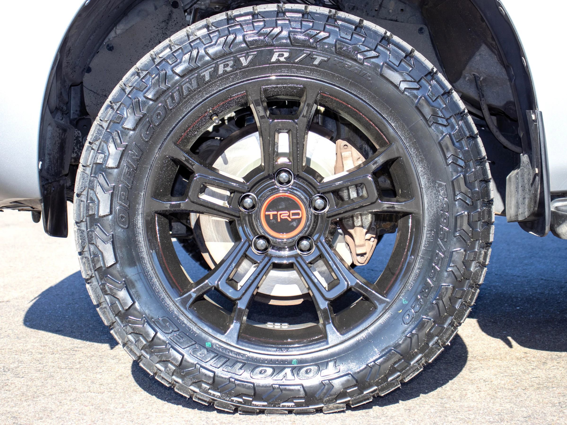 Used 2016 Toyota Sequoia SR5 image 19