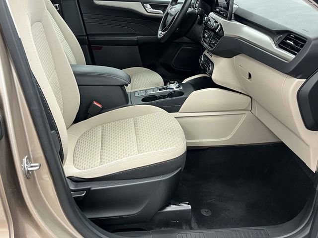 Used 2021 Ford Escape SE w/ Convenience Package image 28
