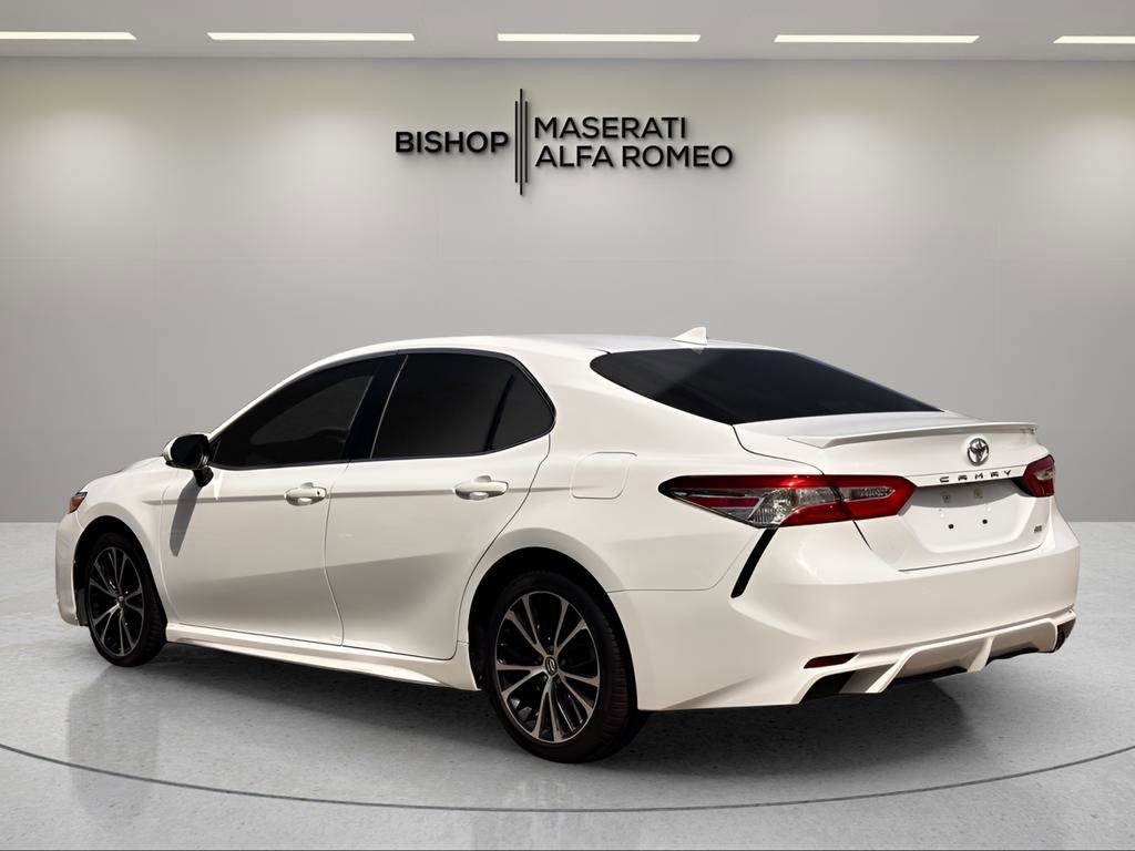 Used 2020 Toyota Camry SE image 4