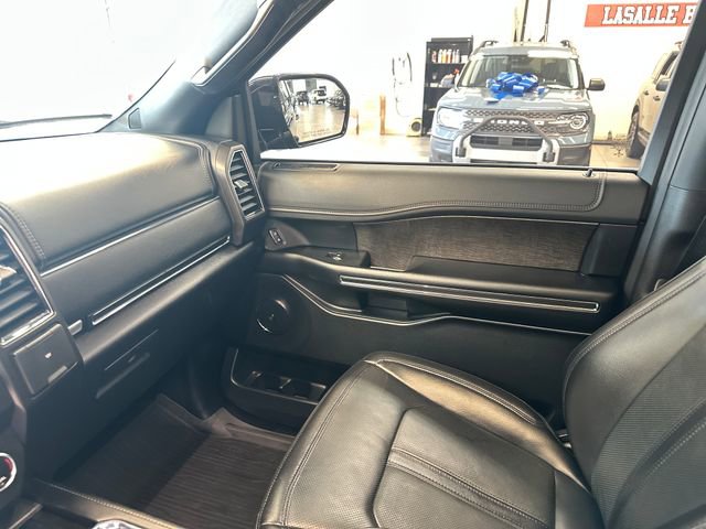 Used 2021 Ford Expedition Max Limited AWD/4WD image 28