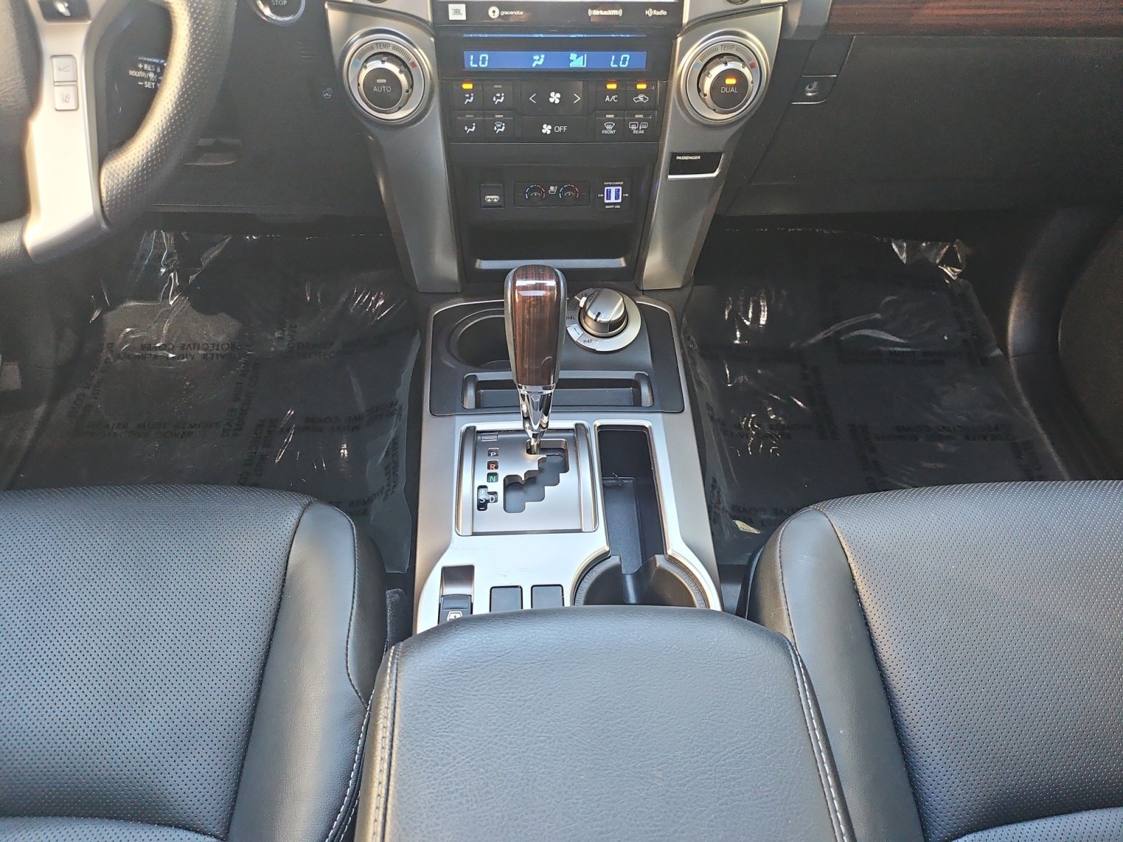 Used 2024 Toyota 4Runner Limited AWD/4WD image 31