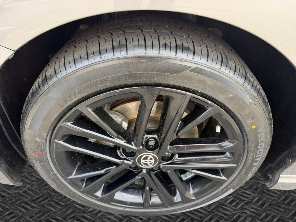 Certified 2025 Toyota Camry SE FWD image 11