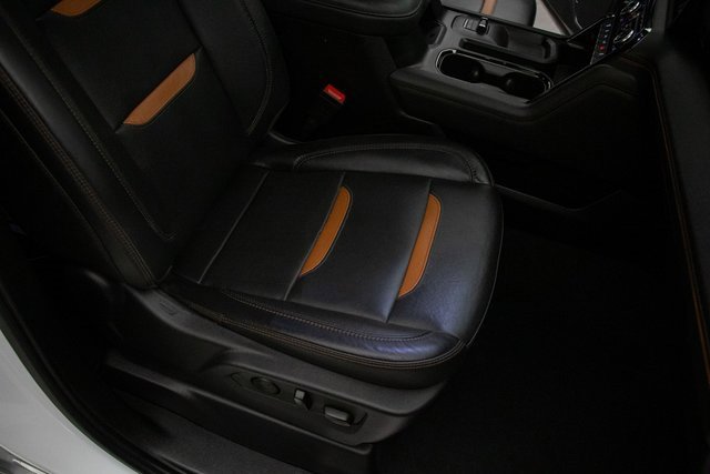 Used 2024 GMC Sierra 3500 AT4 w/ AT4 Premium Plus Package image 23