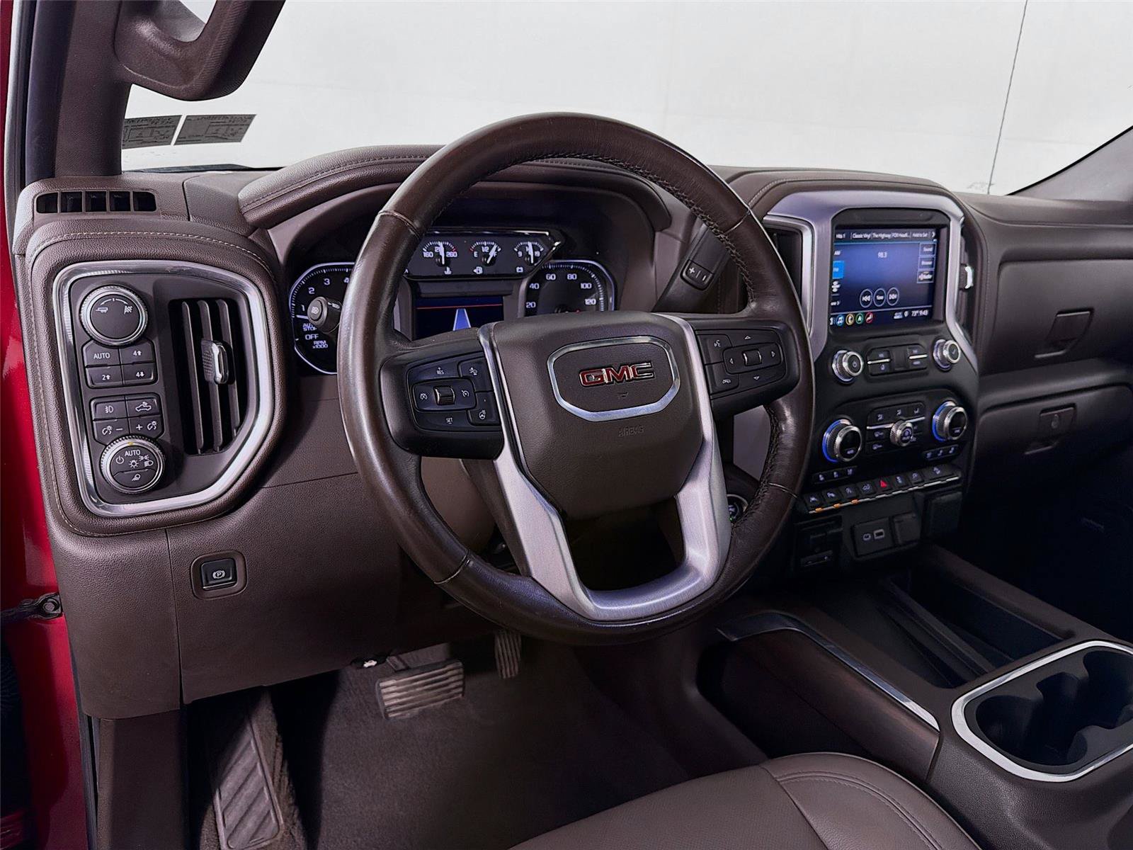 Used 2019 GMC Sierra 1500 SLT w/ SLT Premium Plus Package AWD/4WD image 16