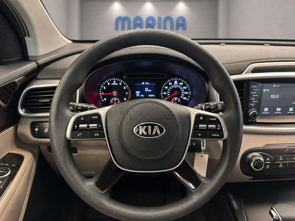 Used 2019 Kia Sorento AWD image 3