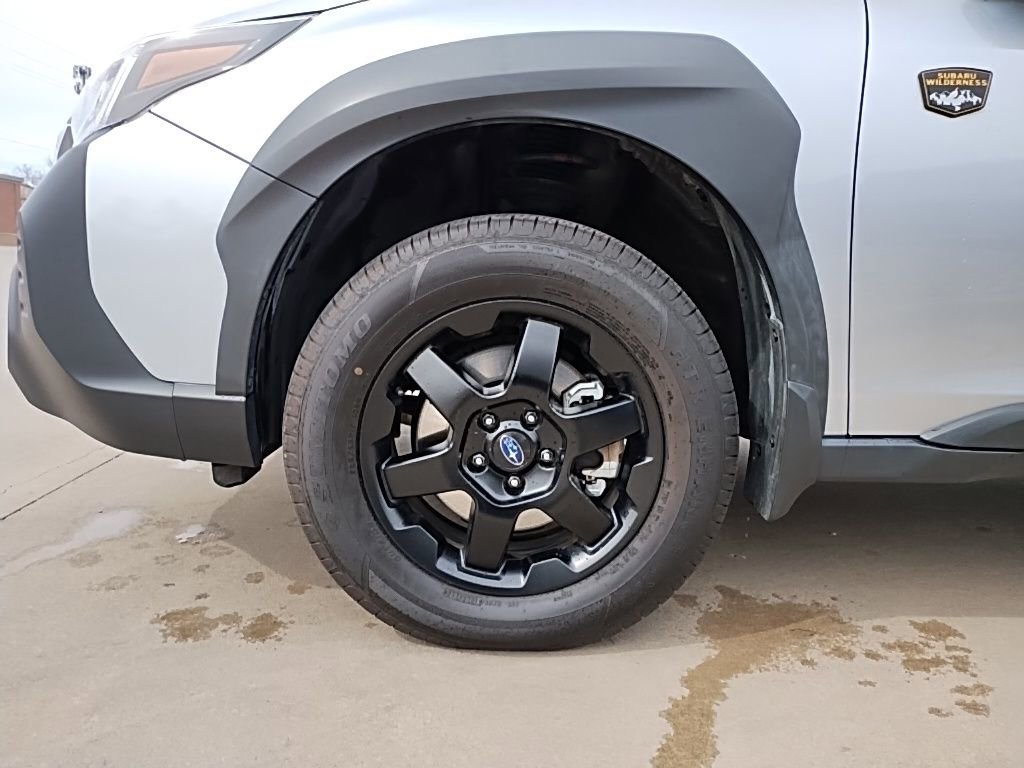 Used 2022 Subaru Outback Wilderness image 15