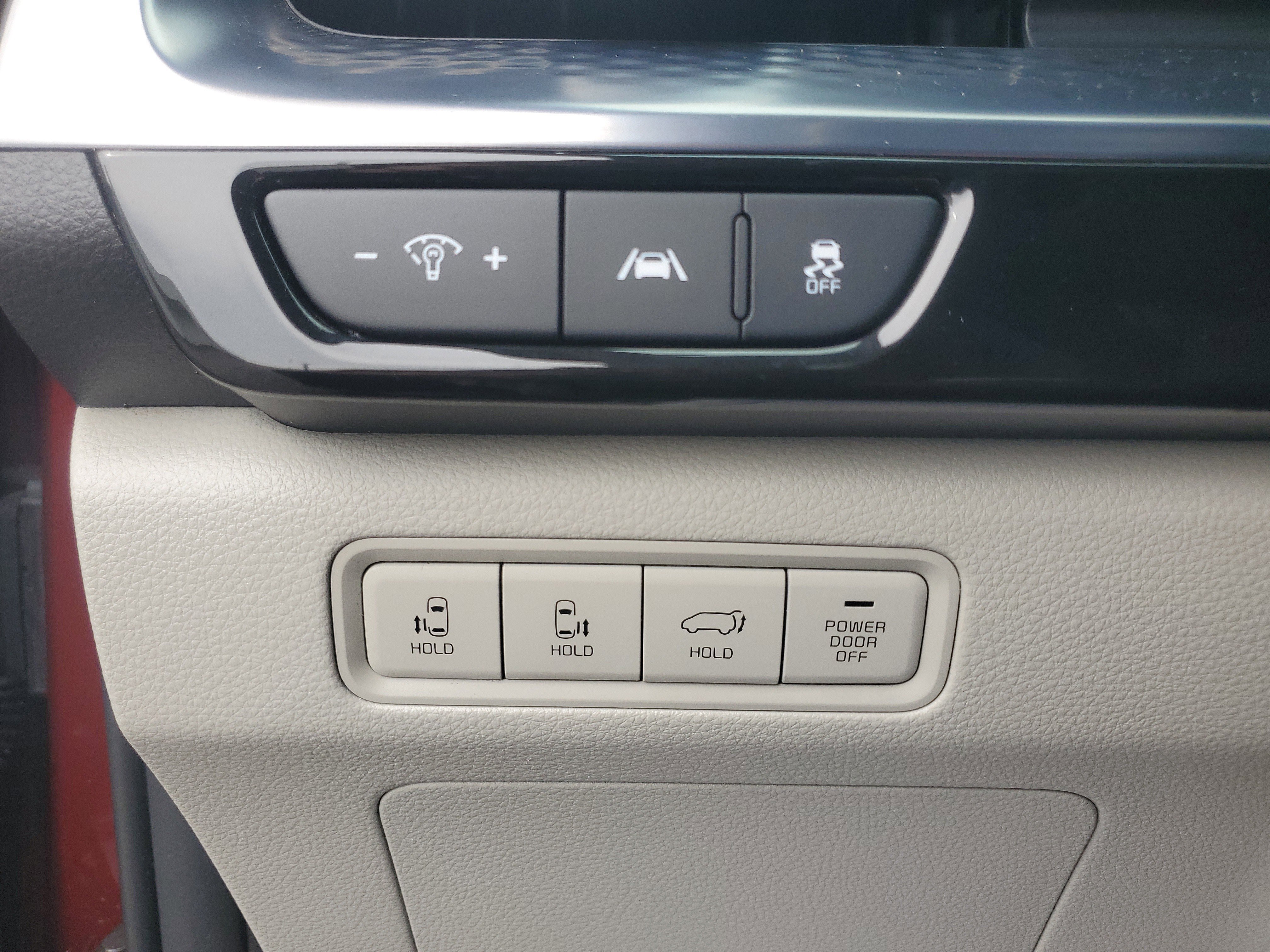 Used 2024 Kia Carnival SX Prestige FWD image 26