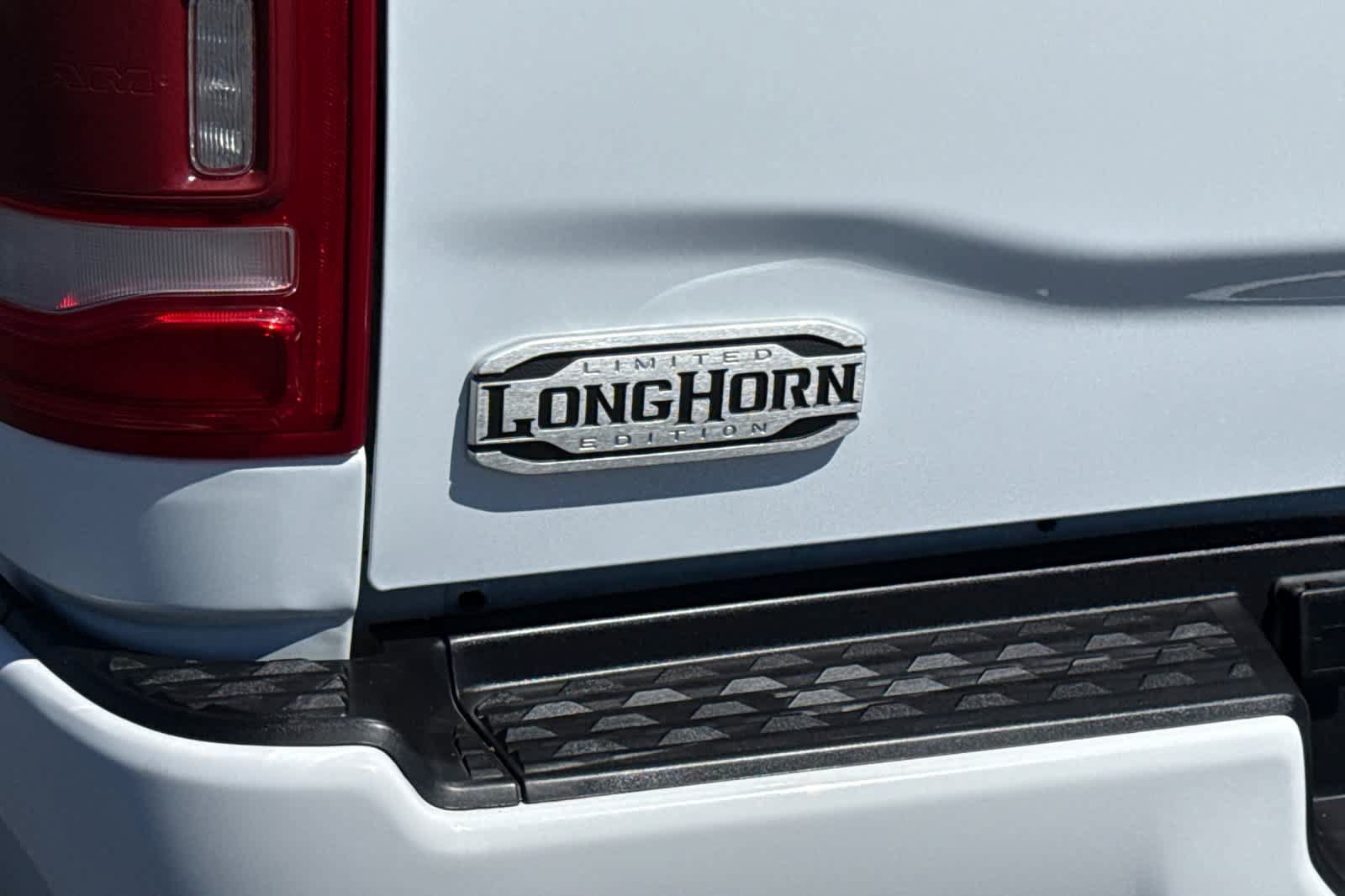 Used 2023 RAM 3500 Limited AWD/4WD image 33