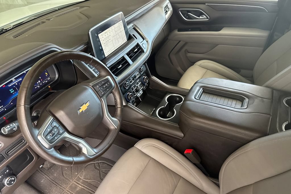 Used 2023 Chevrolet Suburban LT w/ Luxury Package AWD/4WD image 10