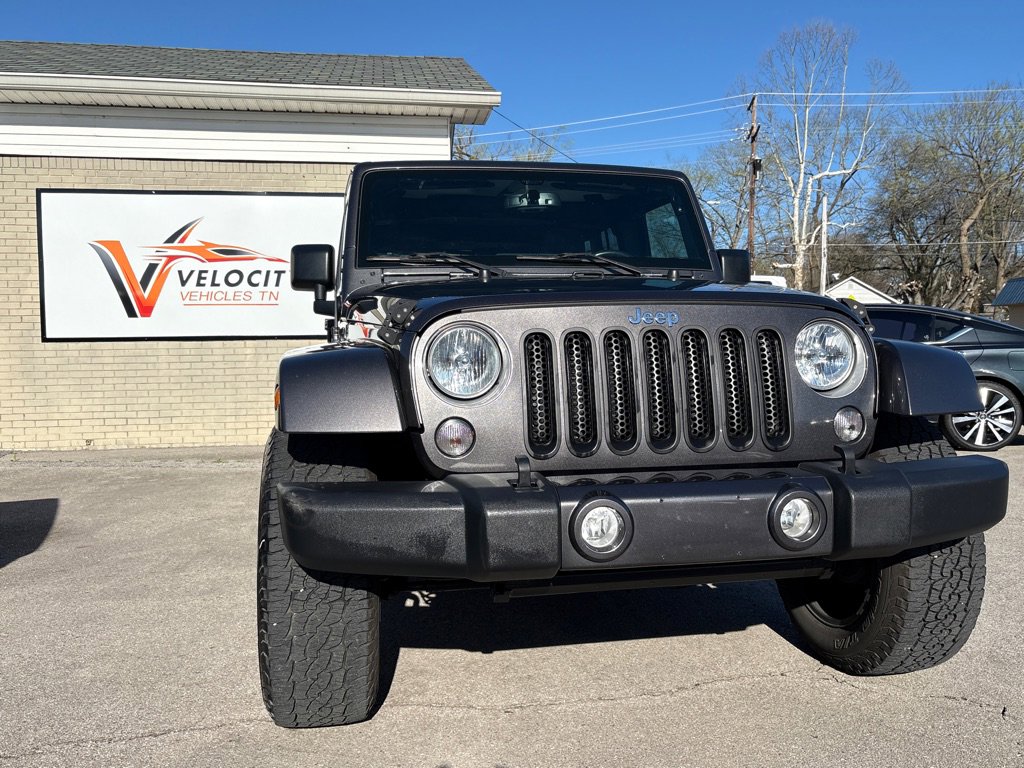 Used 2018 Jeep Wrangler Unlimited Sahara w/ Dual Top Group image 1