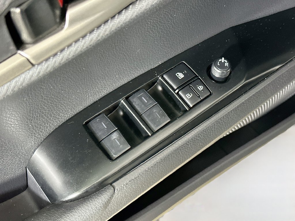 Used 2026 Toyota Camry SE FWD image 22