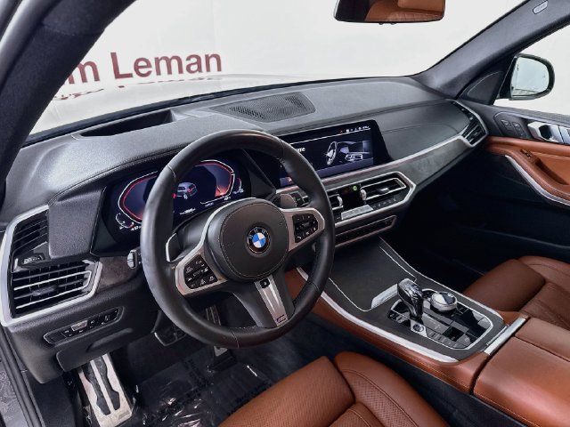 Used 2022 BMW X5 xDrive40i w/ M Sport Package AWD/4WD image 9