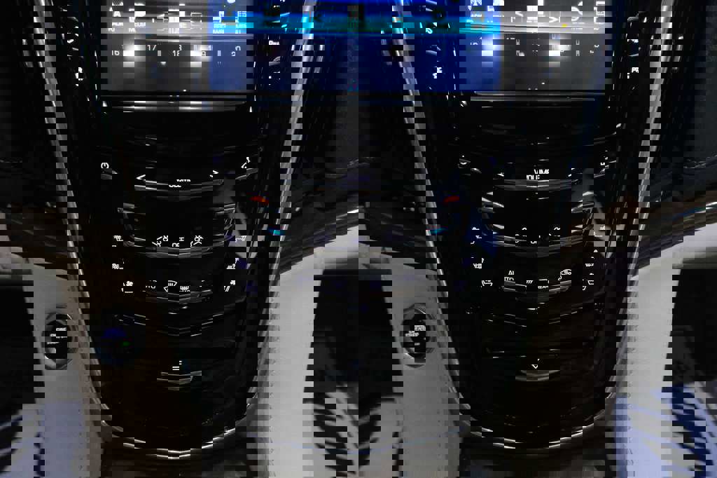 Used 2019 Cadillac Escalade ESV Luxury image 31