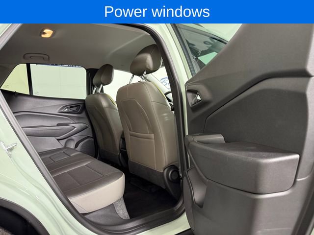 Used 2025 Chevrolet Trax ACTIV FWD image 18