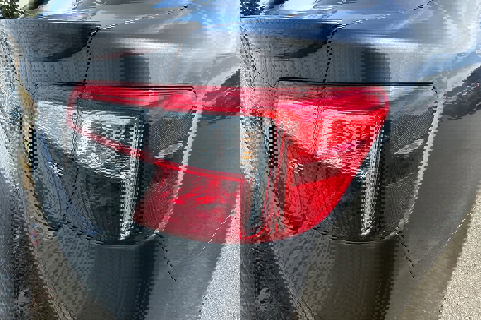 Used 2014 Toyota Camry SE FWD image 18