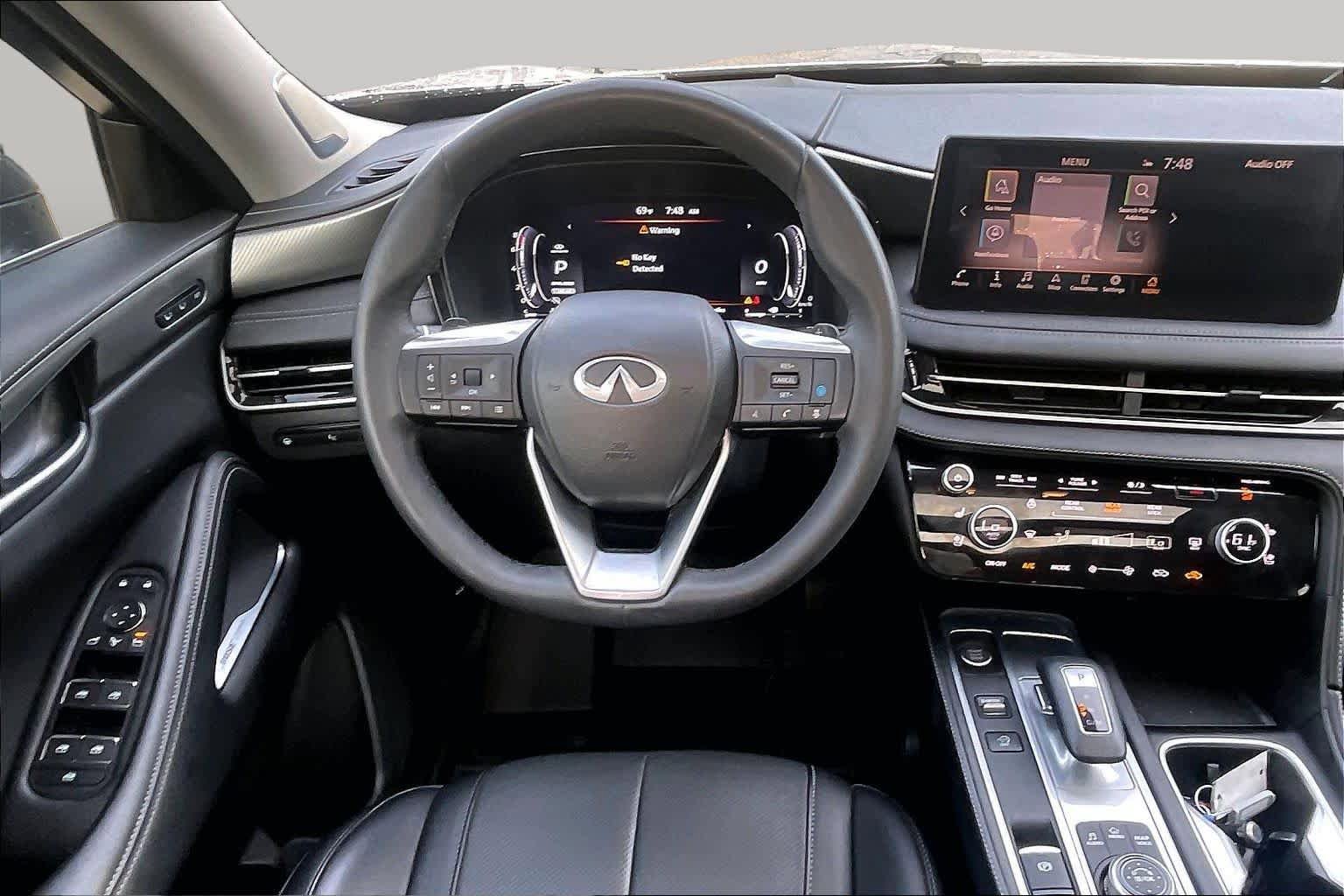 Used 2024 INFINITI QX60 Luxe w/ Vision Package FWD image 5