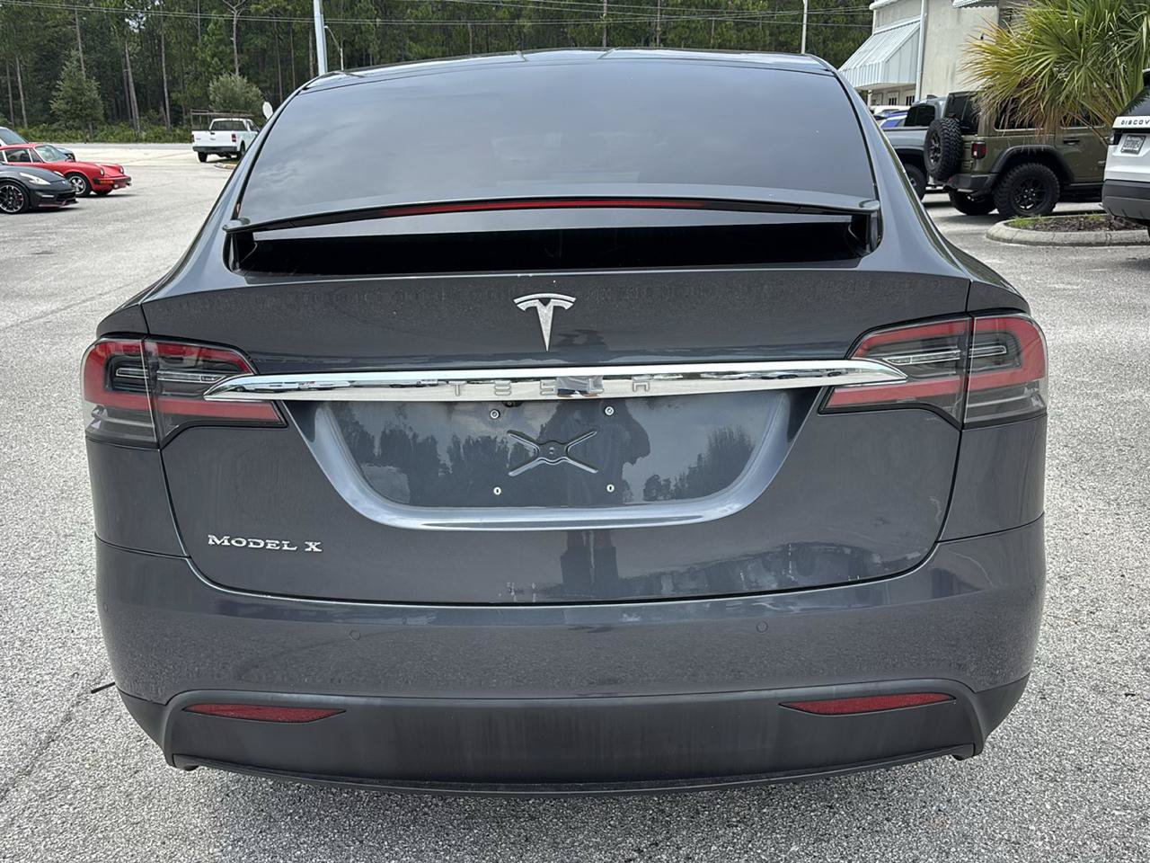 Used 2016 Tesla Model X 75D AWD/4WD image 8