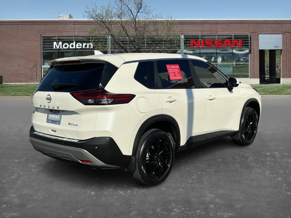 Certified 2023 Nissan Rogue SV image 4