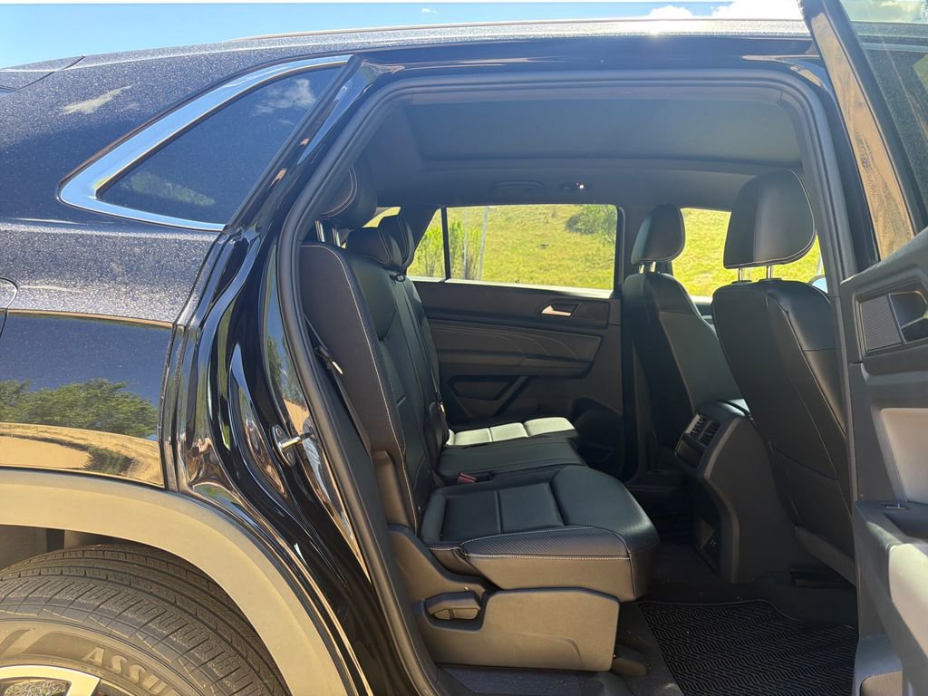 Used 2022 Volkswagen Atlas Cross Sport SEL image 27