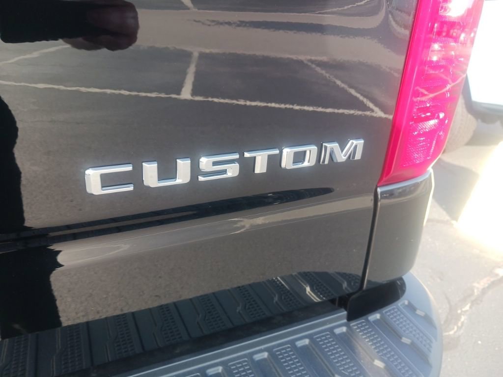 New 2025 Chevrolet Silverado 1500 Custom image 9