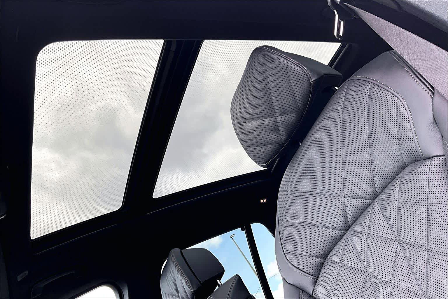 New 2026 BMW X5 M60i AWD/4WD image 18