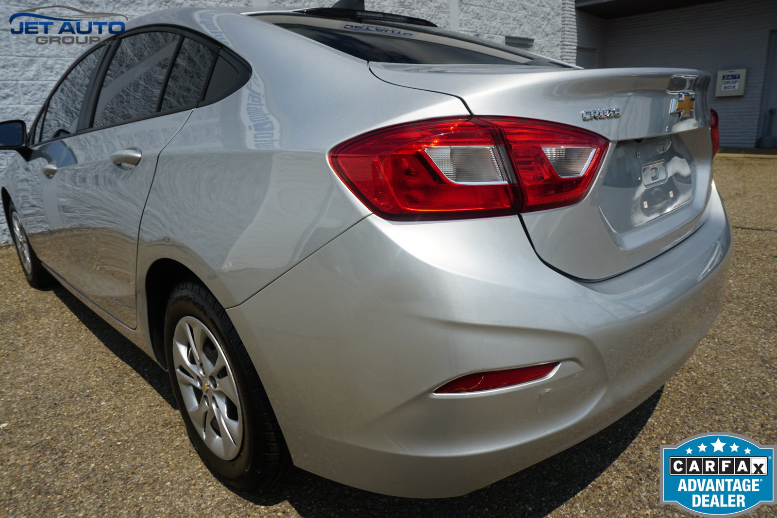 Used 2019 Chevrolet Cruze LS FWD image 9