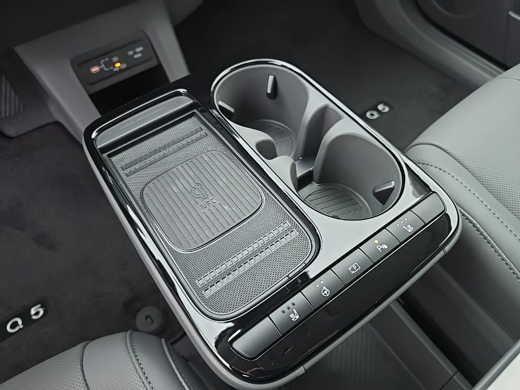 Certified 2025 Hyundai Ioniq 5 SEL image 19