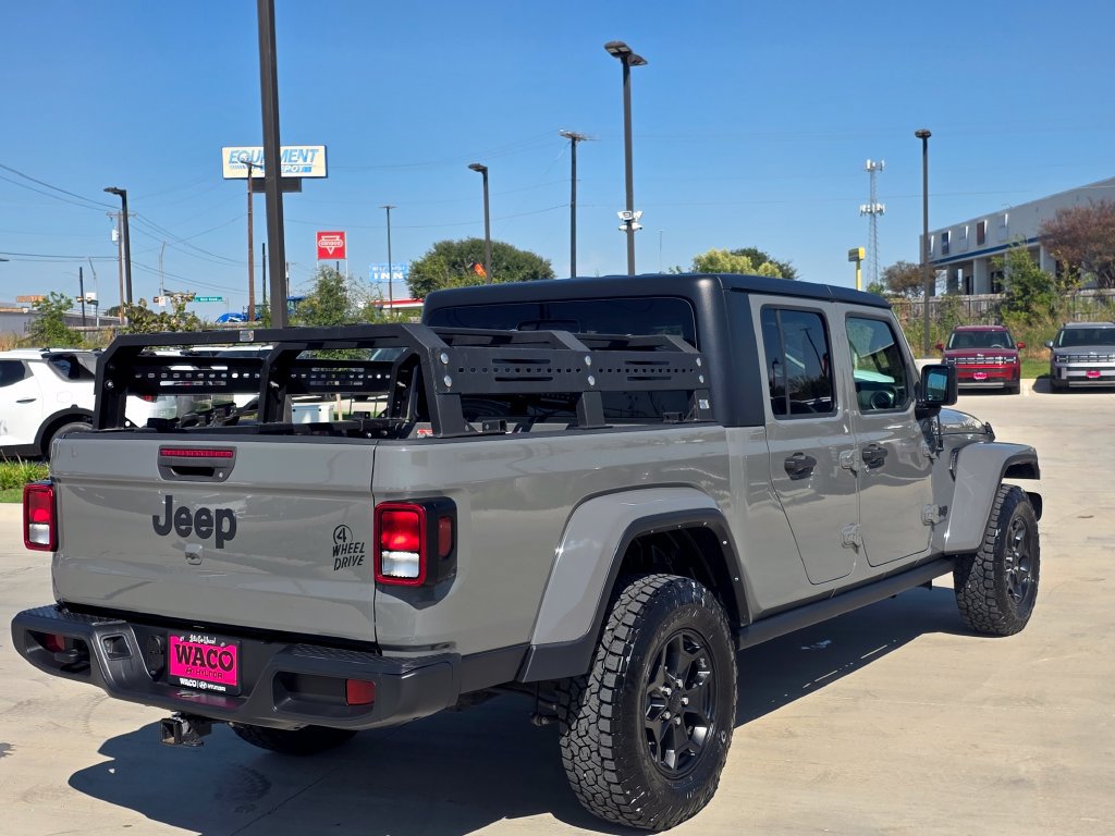 Used 2022 Jeep Gladiator Sport AWD/4WD image 9