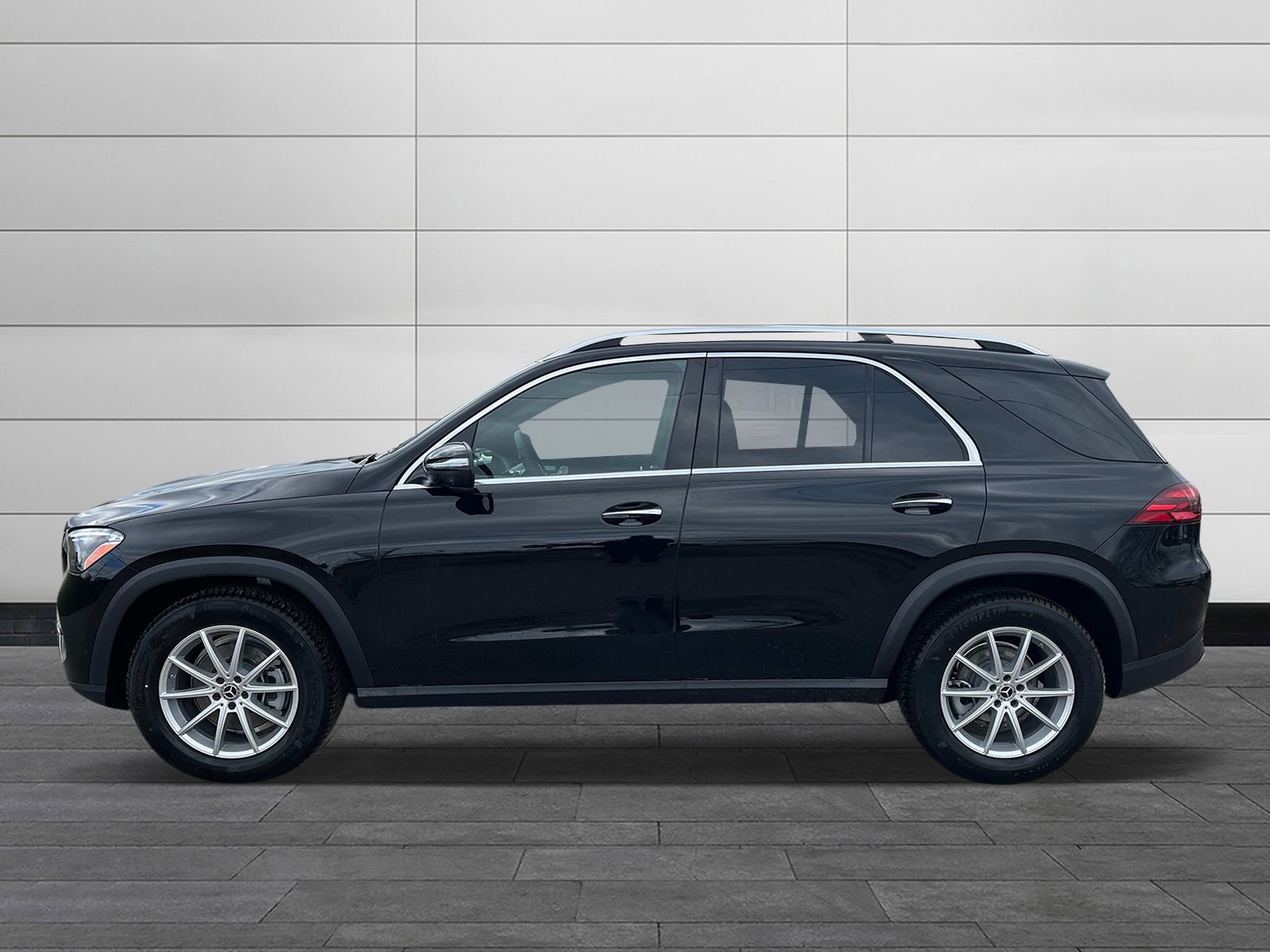 Used 2025 Mercedes-Benz GLE 350 4MATIC image 6